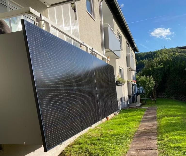 Placa Solar 420W con Micro-Inversor Deye 800W